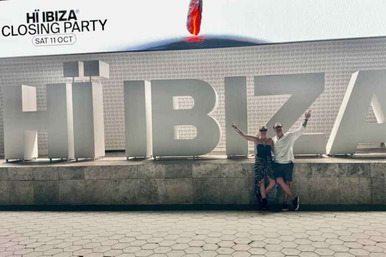 Hï Ibiza – kultowy klub na Ibizie, impreza closing party i charakterystyczny napis Ibiza