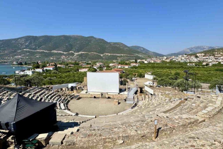 Antyczny teatr w Epidauros podczas rejsu w Grecji